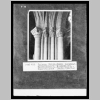 Langhaus Pfeiler, Foto Marburg.jpg